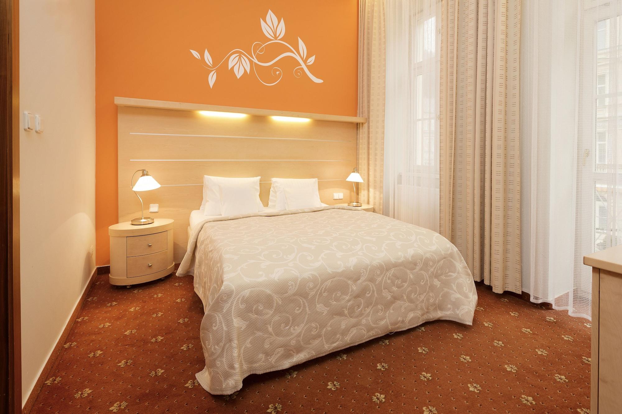 Hotel Venus Karlovy Vary Exterior foto